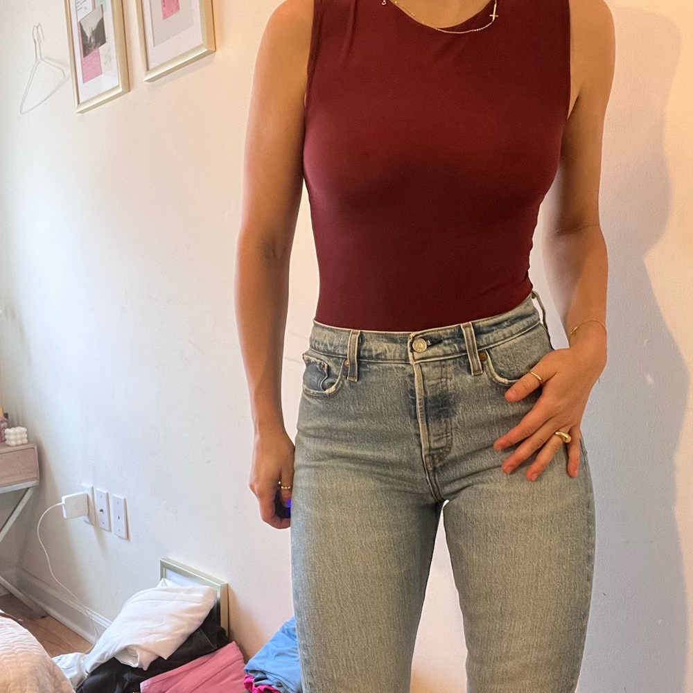 LEVIS Wedgie size 26 Jeans  Straight